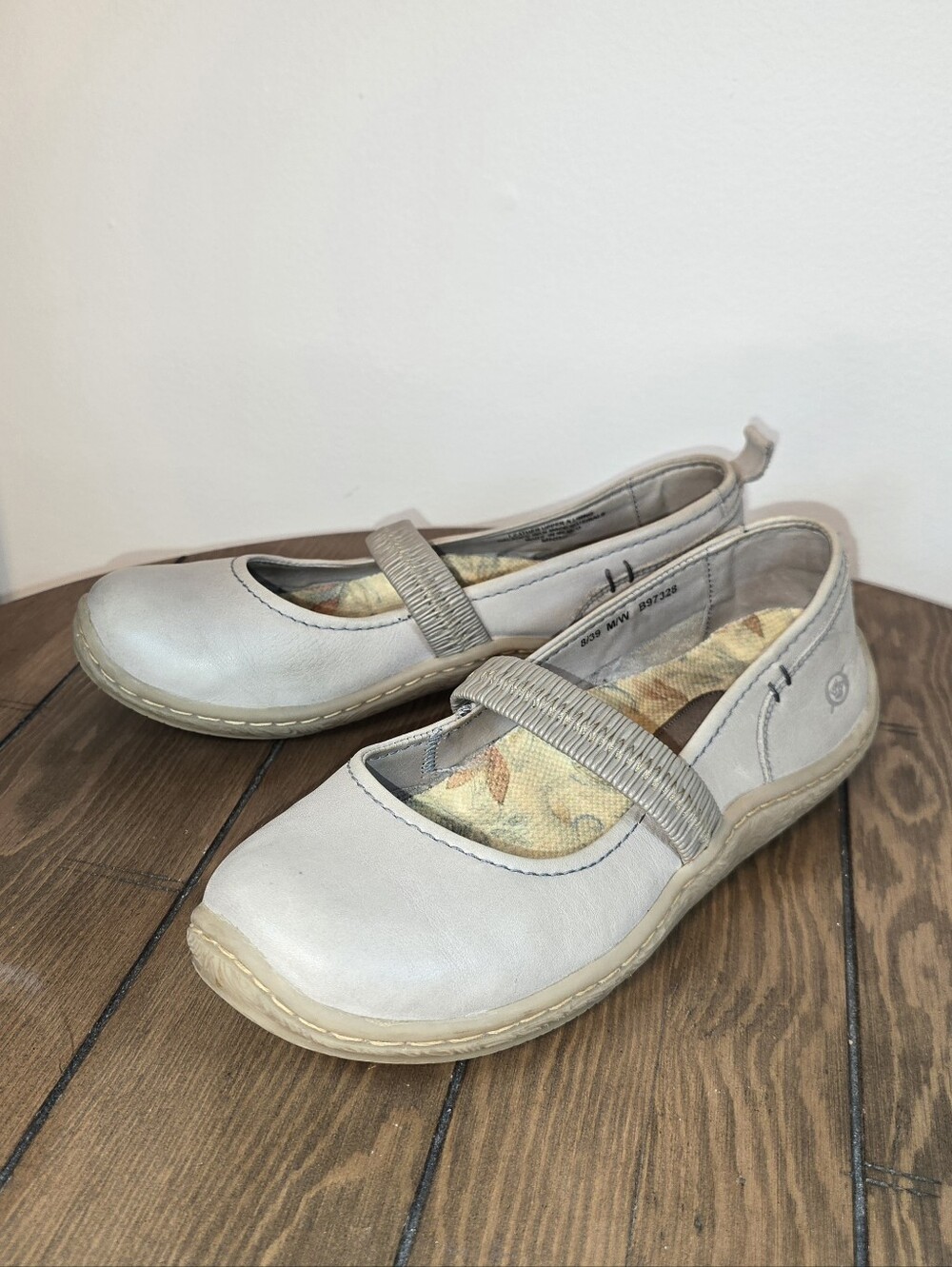 Born Naomi Leather Mary Jane Flats with Elastic Strap Women's Size 8